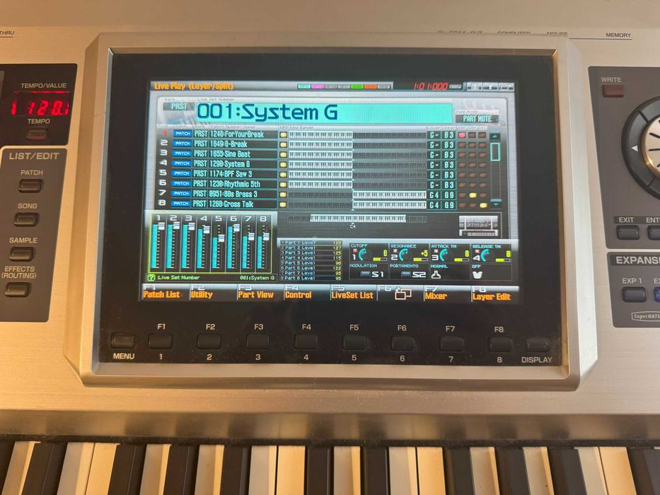 Синтезатор Roland Fantom G8 Клавир