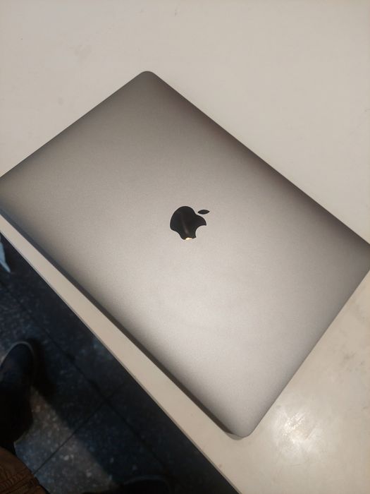 Apple macbook новый с документами