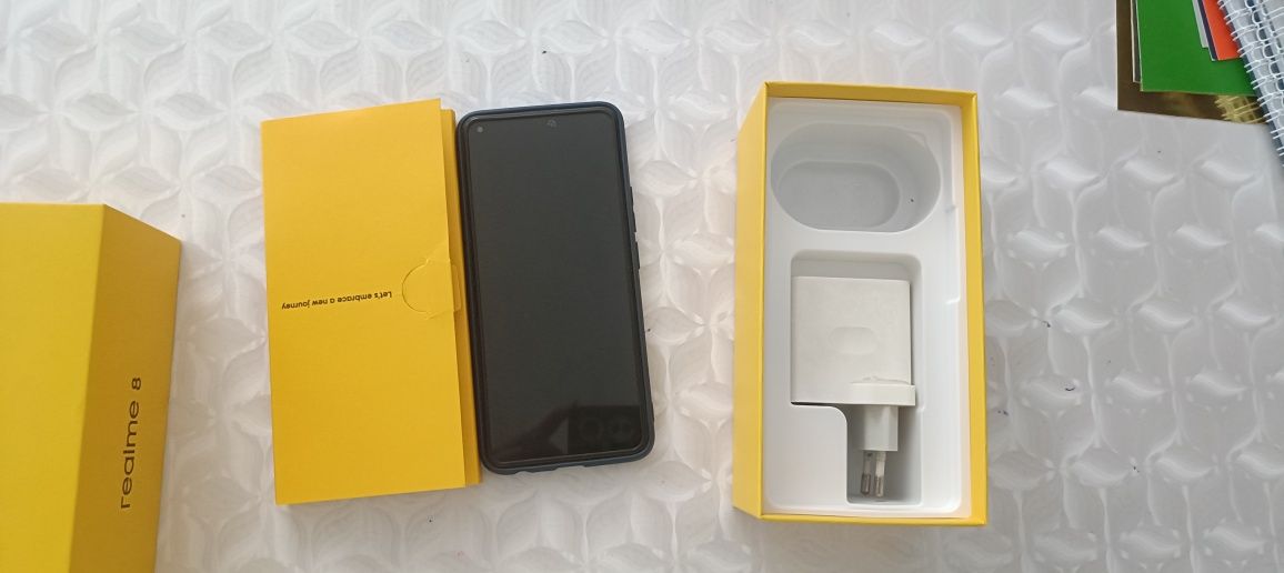 Realme 8 б/у 100$