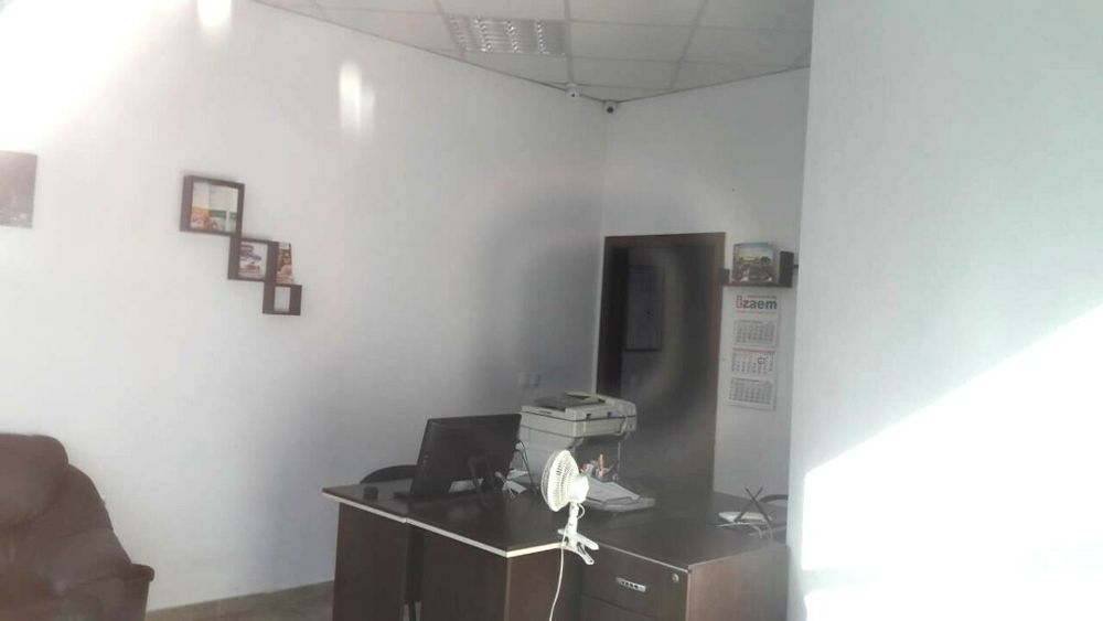 Дава се под наем Офис в Русе, Център - 33 кв.м за 380 € - Снимка #1