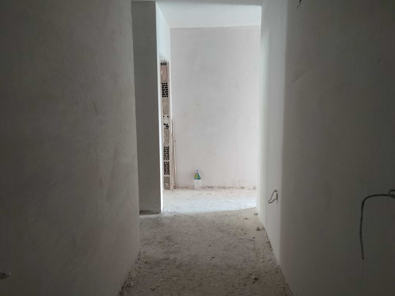 Продава се Тристаен апартамент в Търговище, Боровец - 111 кв.м за 924 €/кв.м - Снимка #1