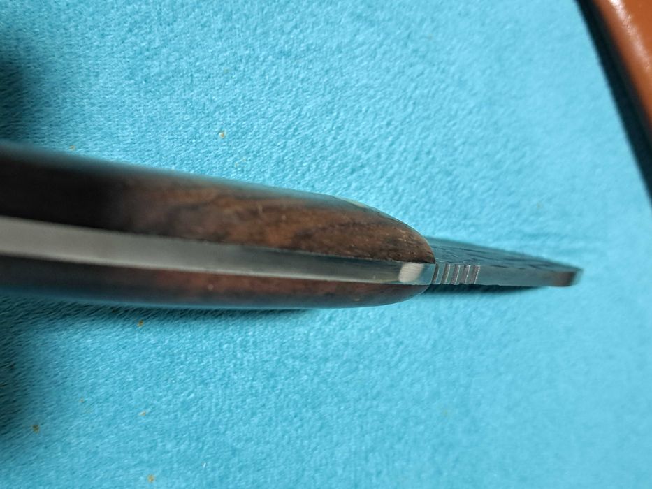 Cutit pentru camping, drumetie, otel forjat, bine ascutit