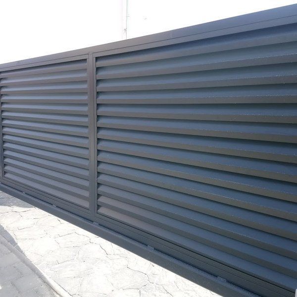 Garduri și porți metalice