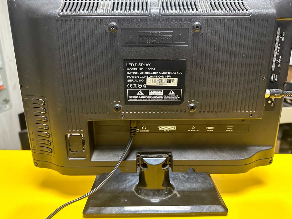 Телвизор LCD tv CROWN  16"  12V / 220V