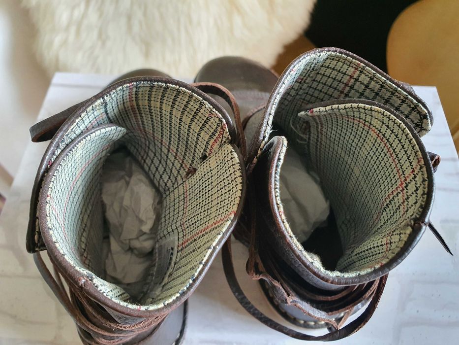 Ghete inalte din piele marimea 36