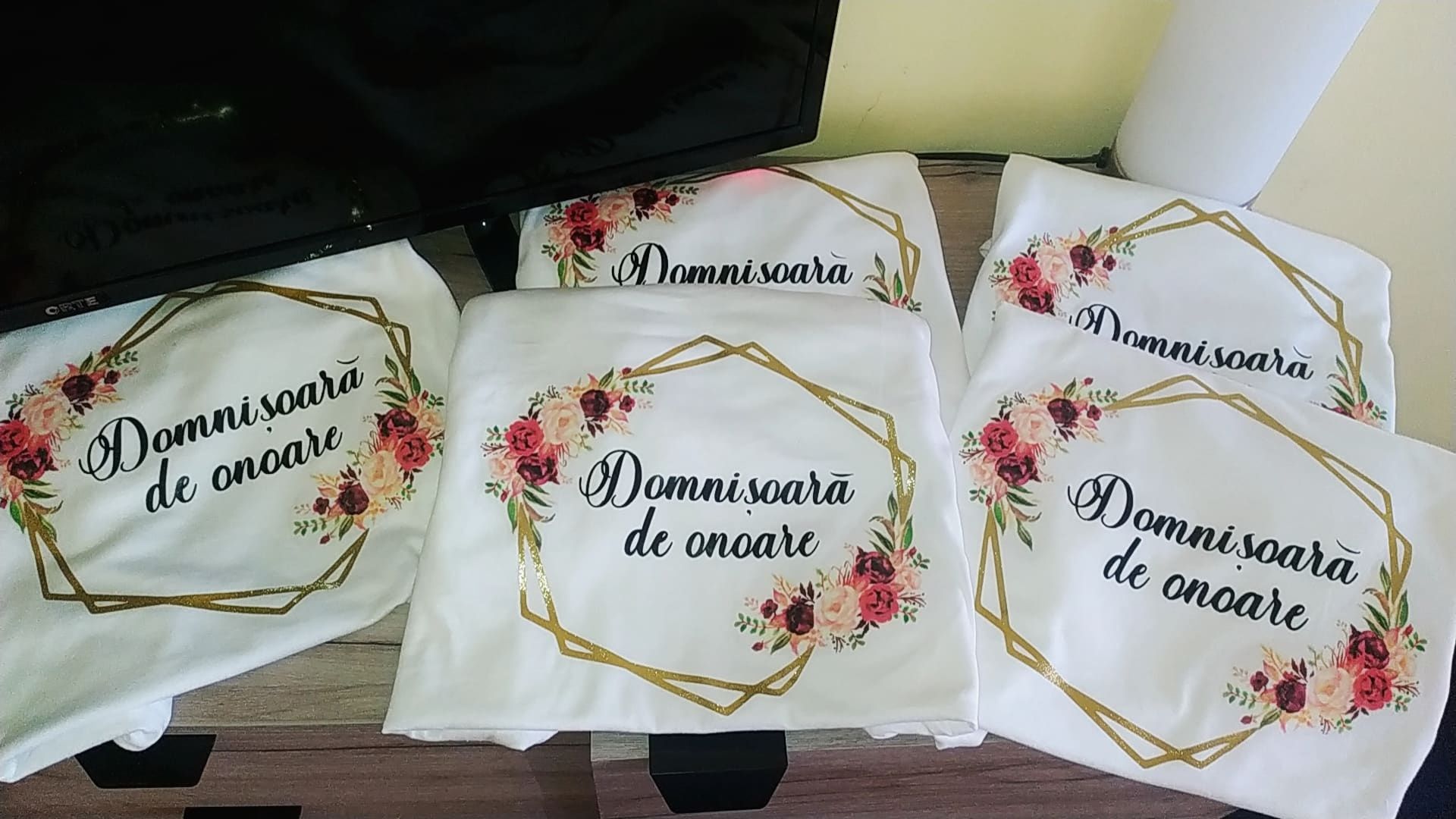 Panou Save the Date Pahare Tricouri Cutiuță Verighete Nunta Botez