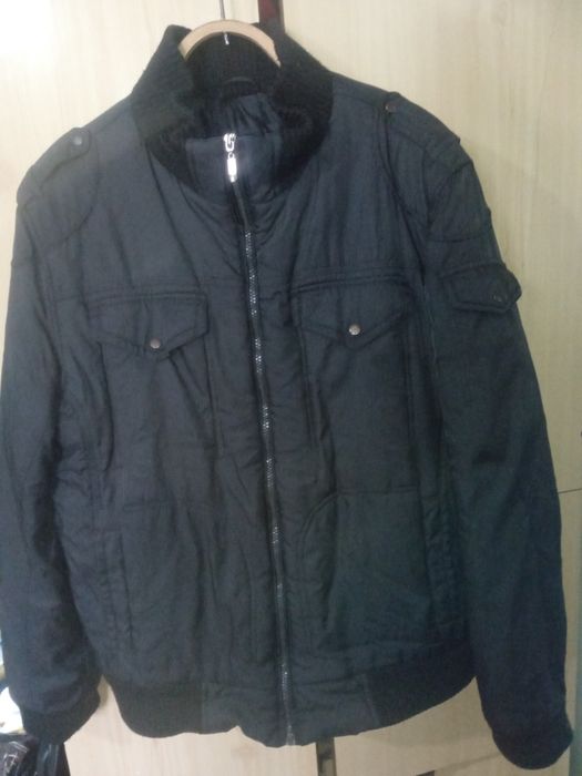Продам демисезонную мужскую куртку. XXL  52 размер.