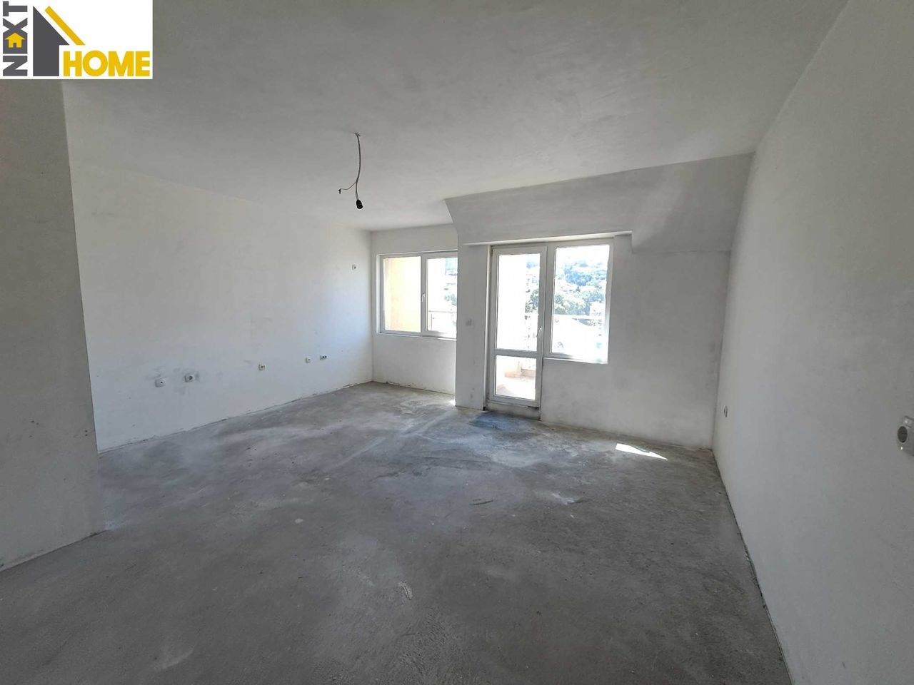 Продава се Двустаен апартамент в Пловдив, Център - 114 кв.м за 1158 €/кв.м - Снимка #1