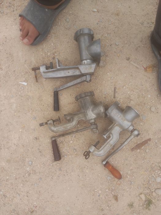 Мясоробка10мың и посуда моика5мың