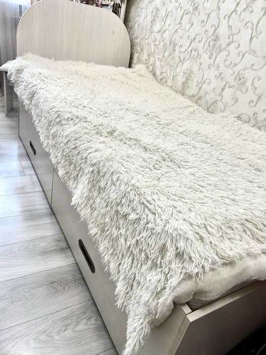 Односпальная кровать 90×200 + ортопедический матрас