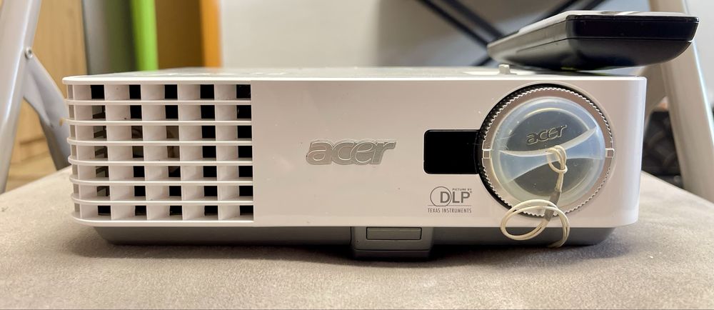 Videopriector Acer P3250 Dlp in stare buna