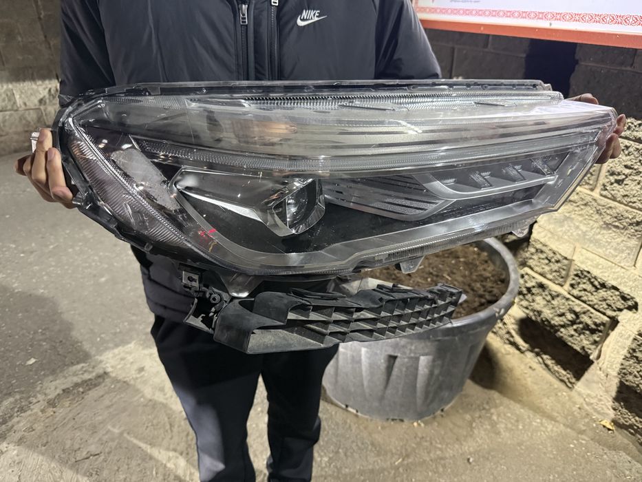 Передняя правая фара Haval m6
