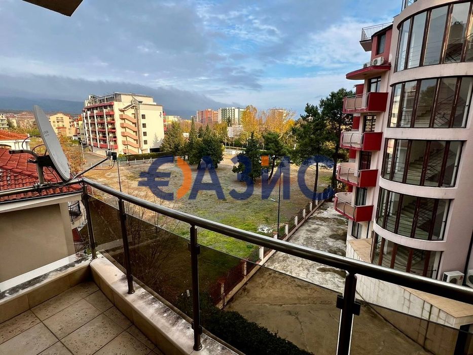 Продава се Тристаен апартамент в к.к. Слънчев бряг - 106 кв.м за 991 €/кв.м - Снимка #12