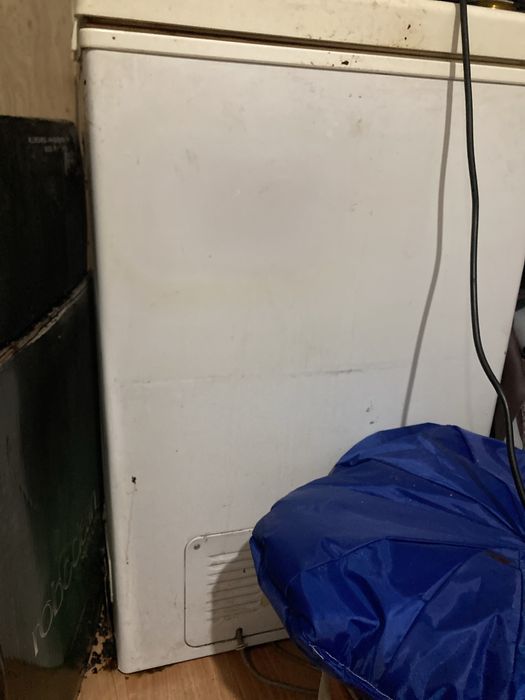 отдам морозильную камеру б у что то нр работает