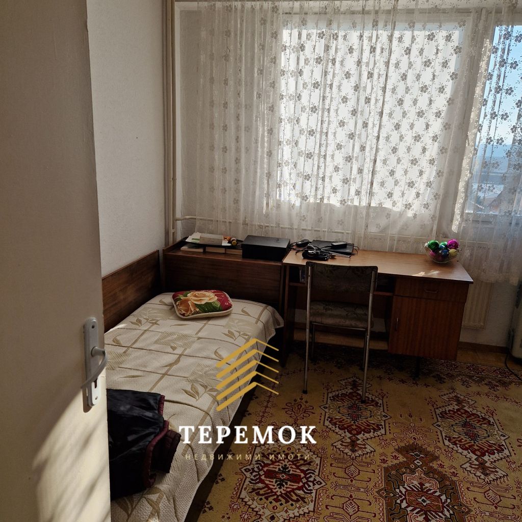 Продава се Тристаен апартамент в Шумен, Добруджански - 78 кв.м за 1170 €/кв.м - Снимка #3