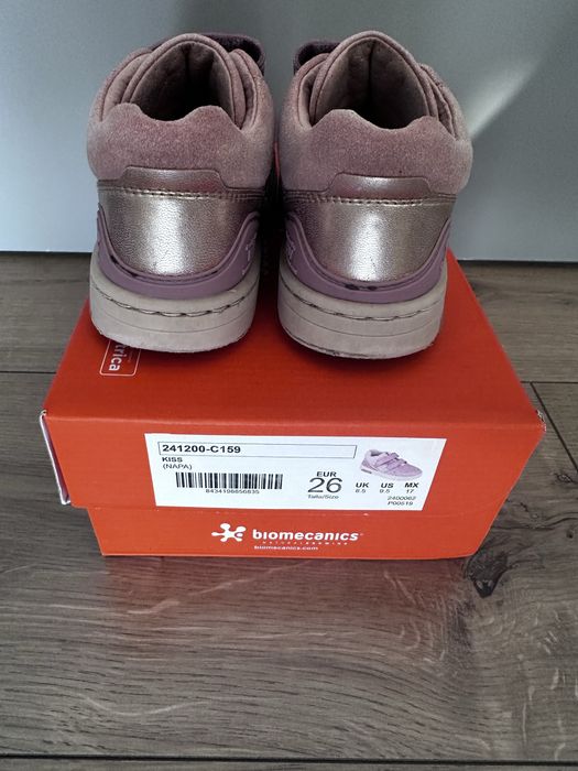 Обувки Biomechanics