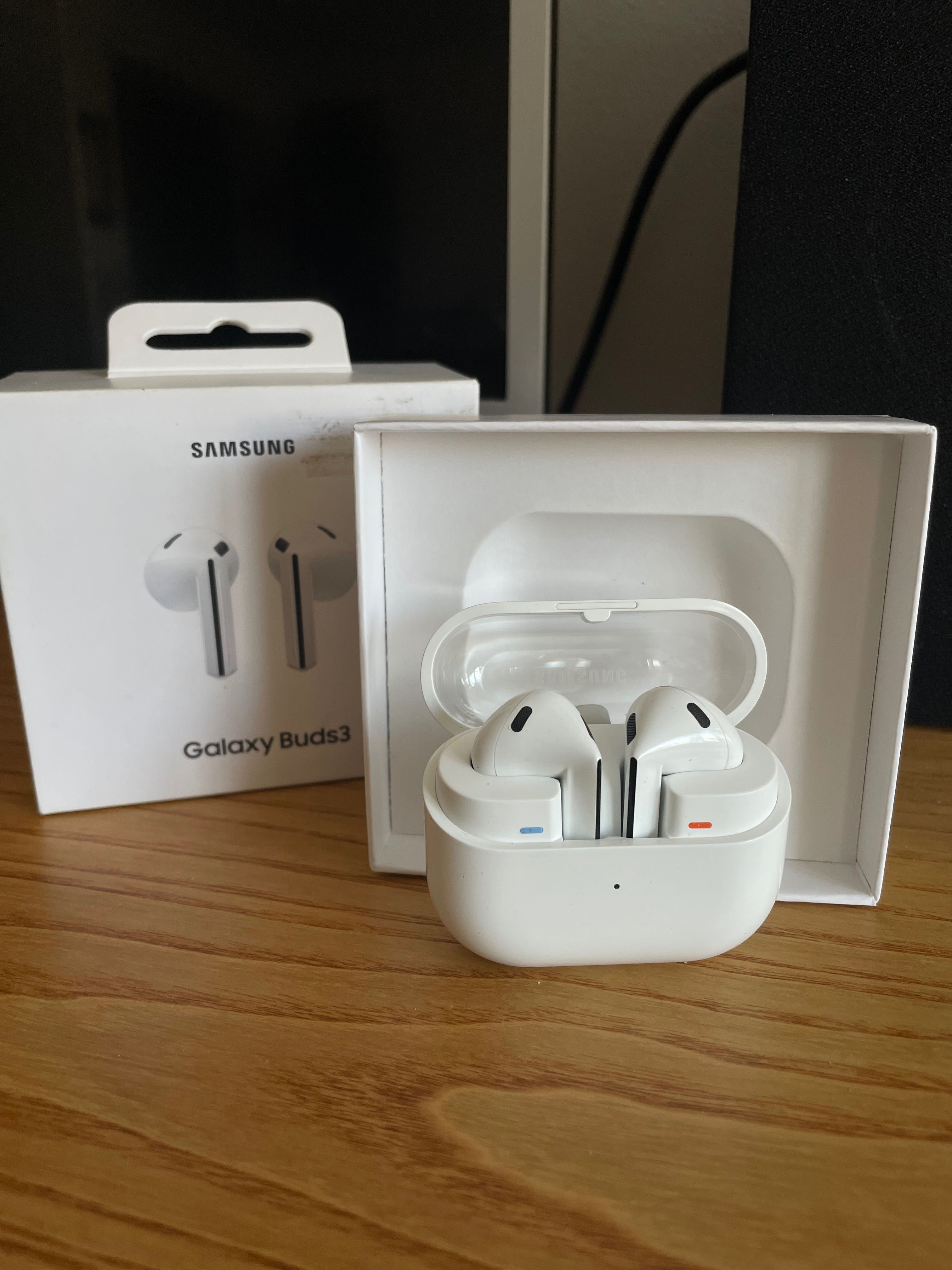 Слушалки Galaxy Buds3