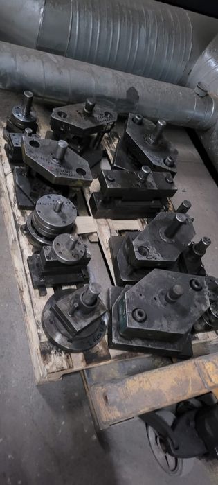 Stante matrite executam