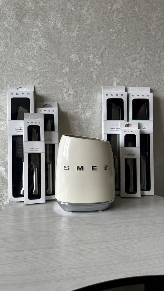 Нож SMEG 6 штук