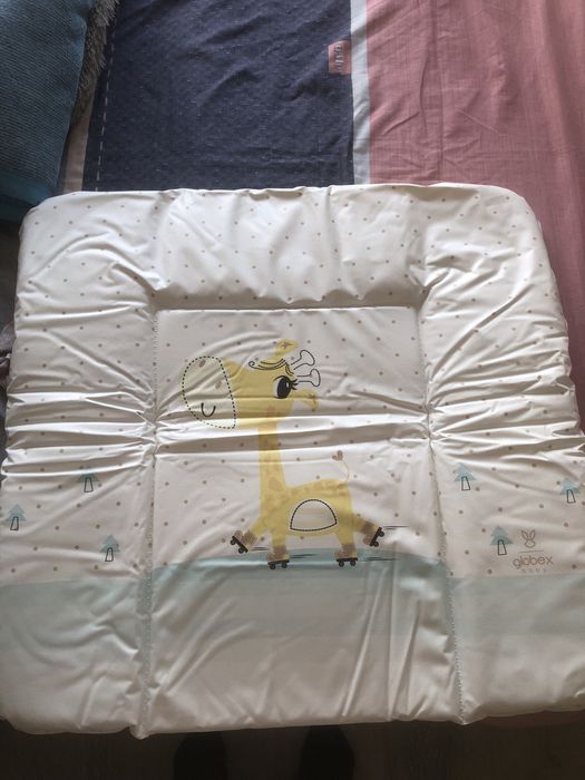 Продам матрас для пеленального стола