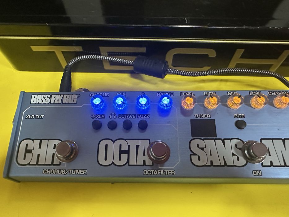 Ефект за бас китара Tech 21 bass fly rig