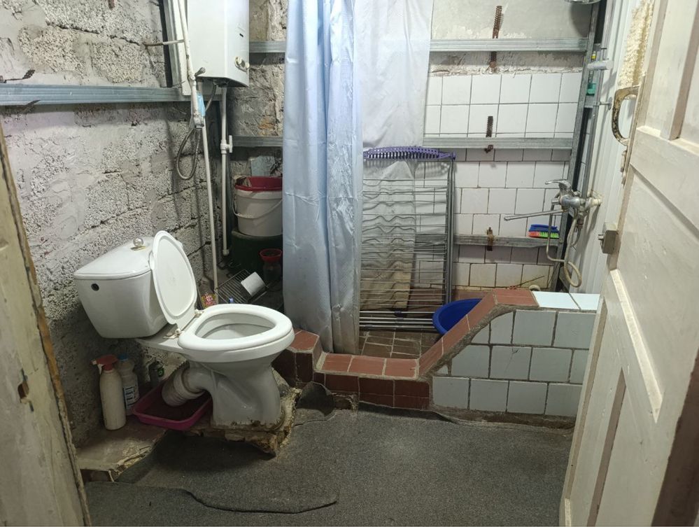 Срочно продаётся квартира с двориком около сотки,45м.кв.Парк Фурката.