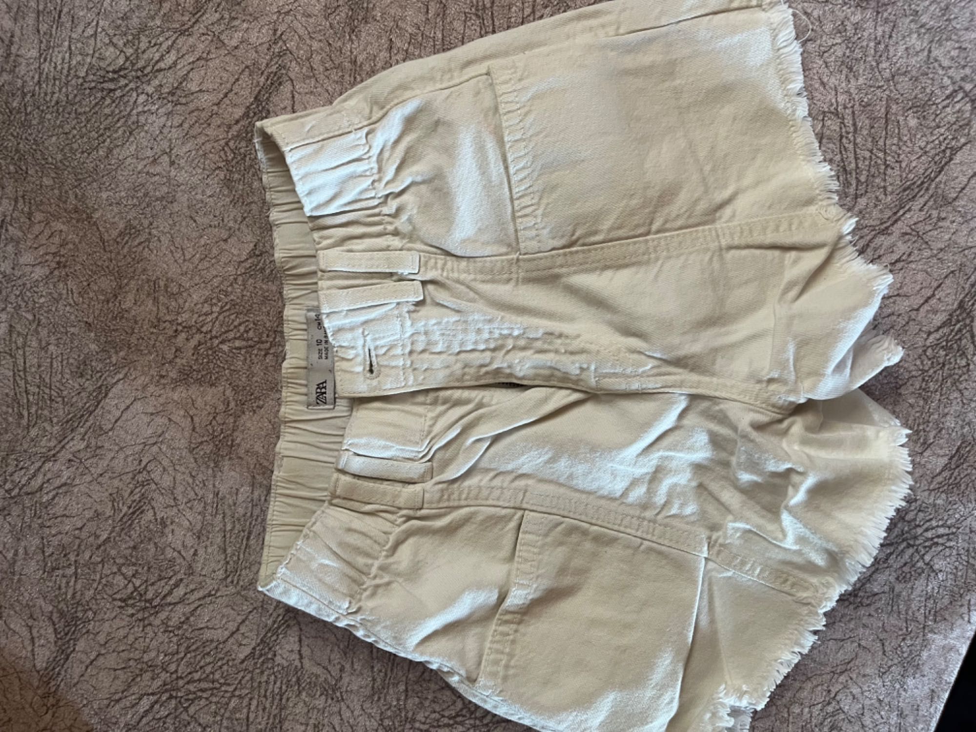 Къси панталонки ZARA