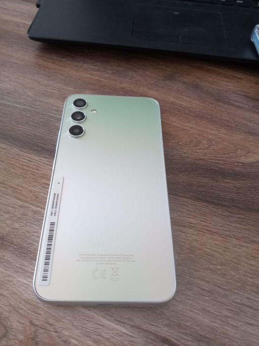 Самсунг А34 в идеальном состоянии