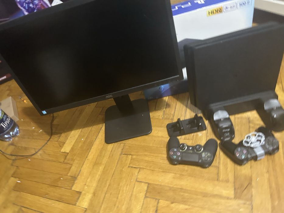 Playstation4 slim 2 controllere plus monitor