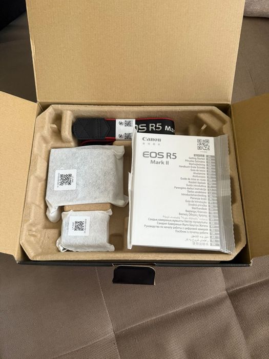 Canon EOS R5 Mark II Body Mirrorless Sigilat