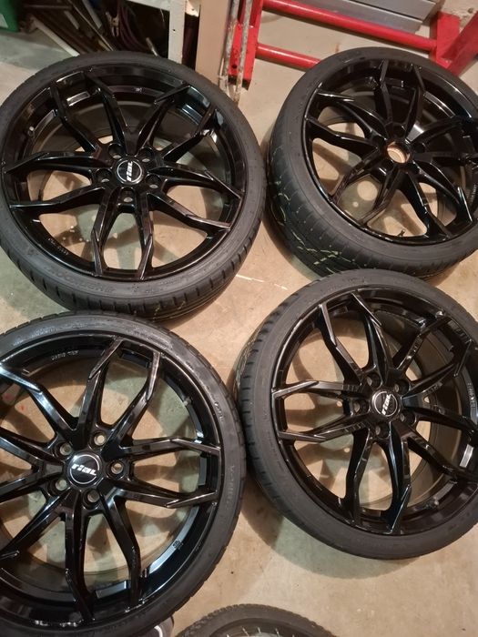 Jante aliaj R19, cu prindere de 5x112.