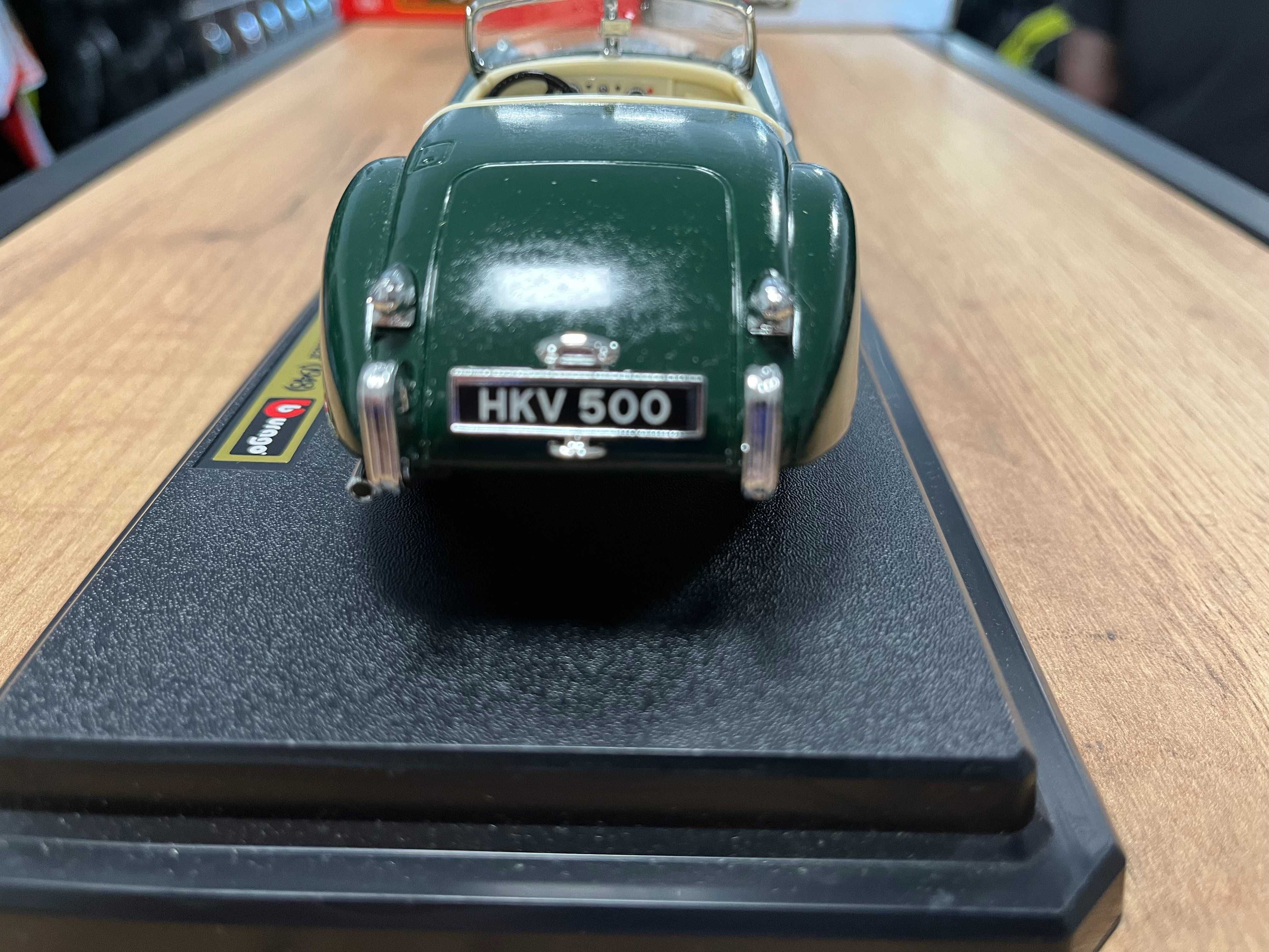 Метална колекционерска количкa BBURAGO JAGUAR XK120  1948  мащаб 1:24
