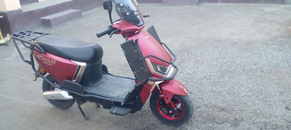 Skater sotiladi holati alo batarekasi zo'r kam minilgan