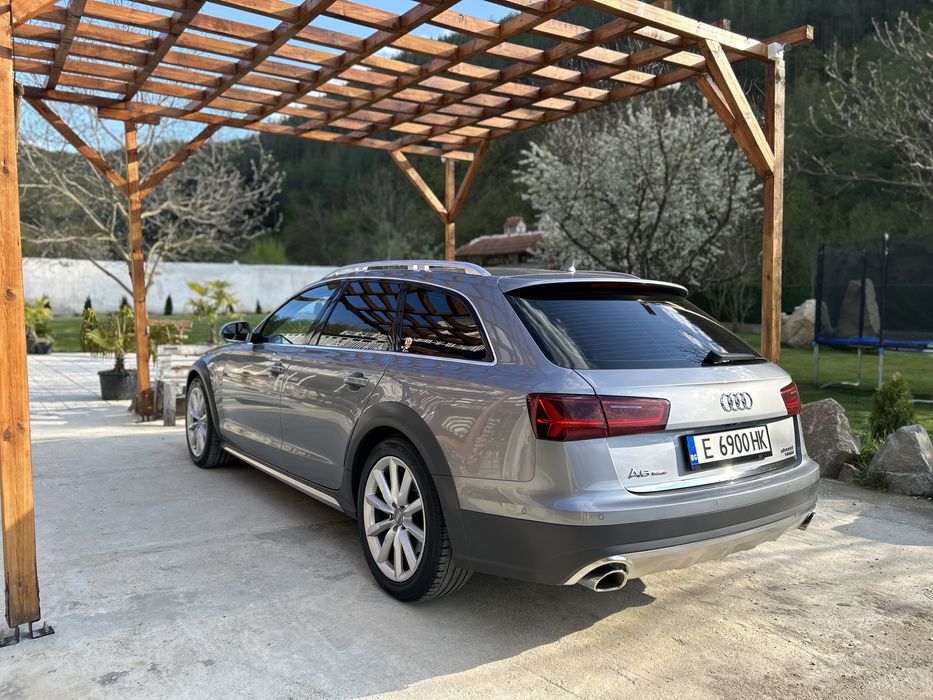 Audi A6 allroad 2019 панорама