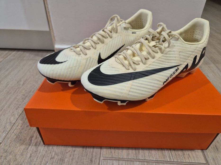 Adidasi fotbal Air Zoom