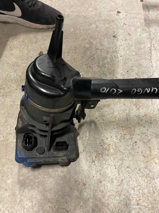 Ел. хидравлична помпа за Citroen Berlingo - C4 Picasso  2010г