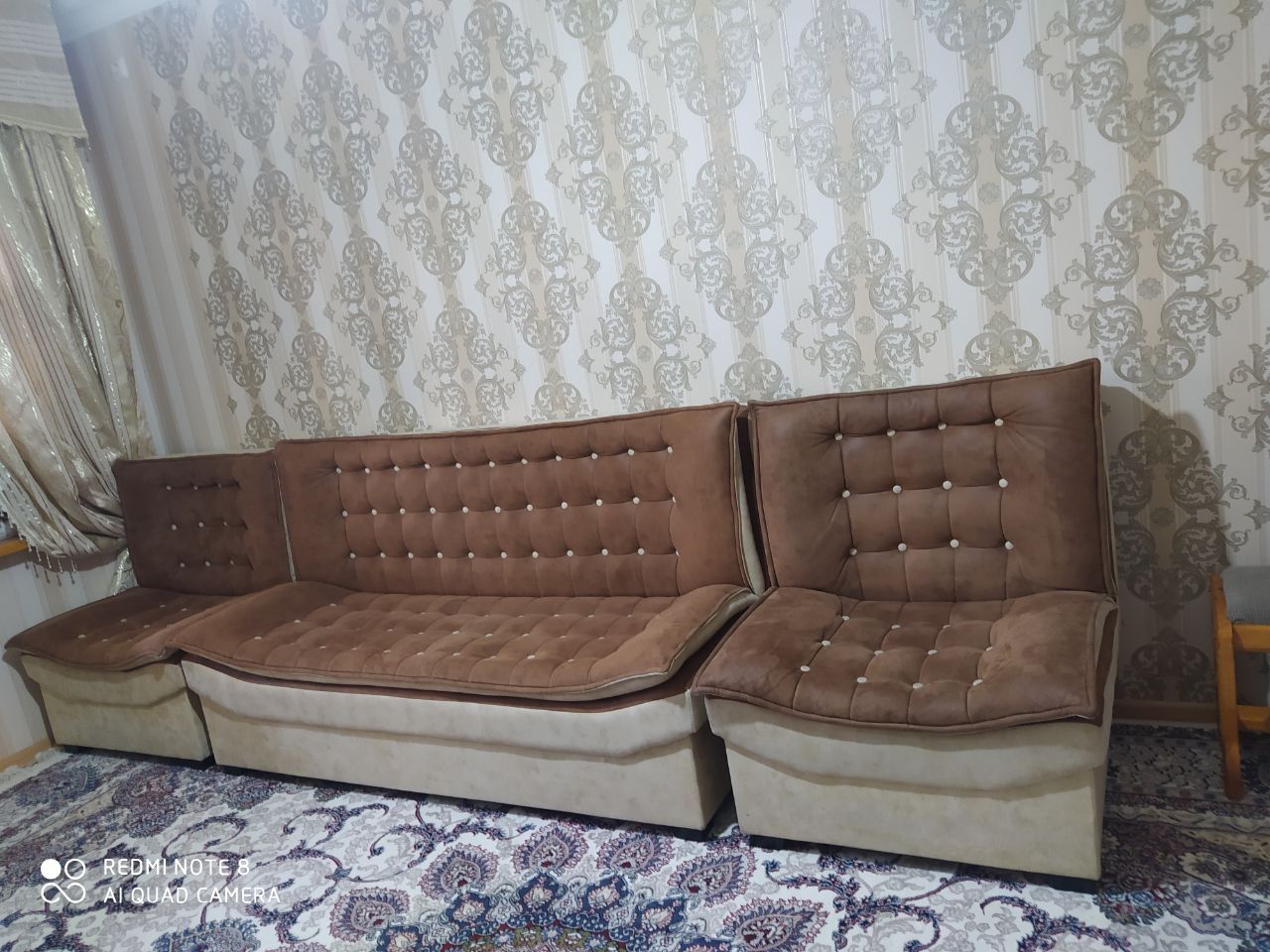 Срочьно продаётся диван и кресло
