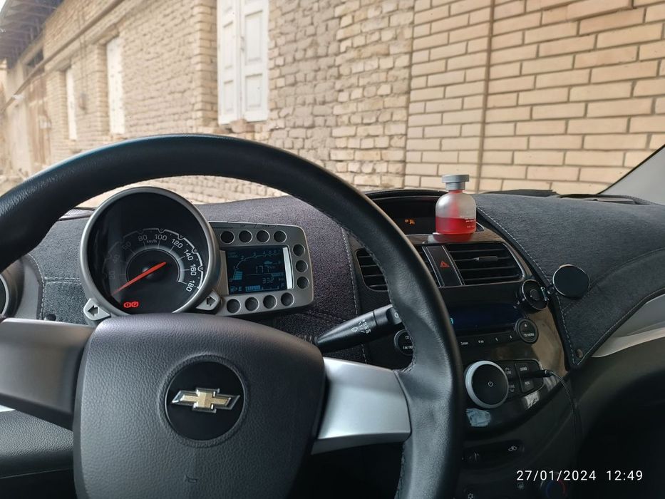 Spark sotiladi 100 foiz javob moshinga