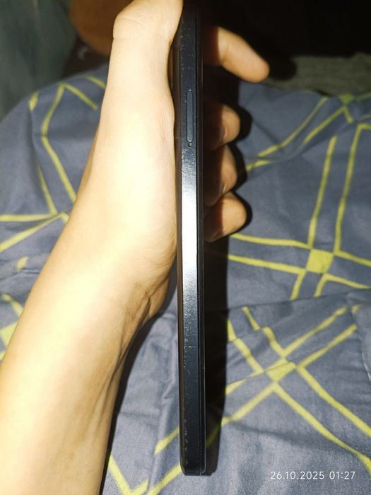 Poco 5m 128г  ..
