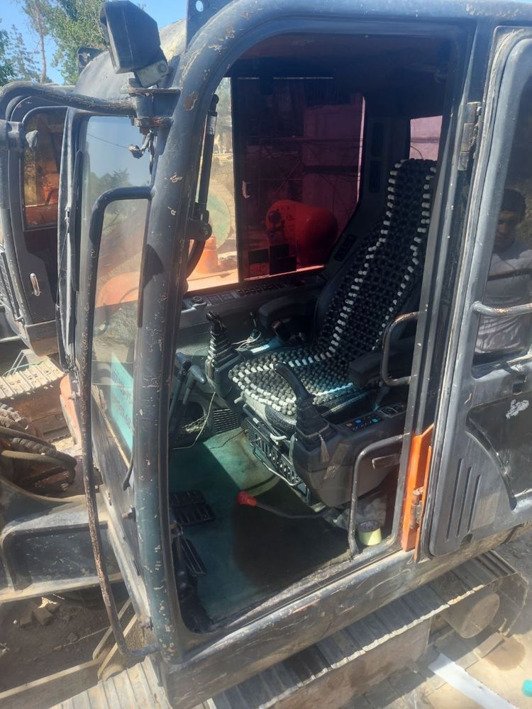 Doosan dx 55 gusinichniy mini ekskavator