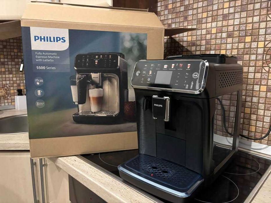 Espressor aparat de cafea Philips Lattego Ep 5500 nou 0 cafele