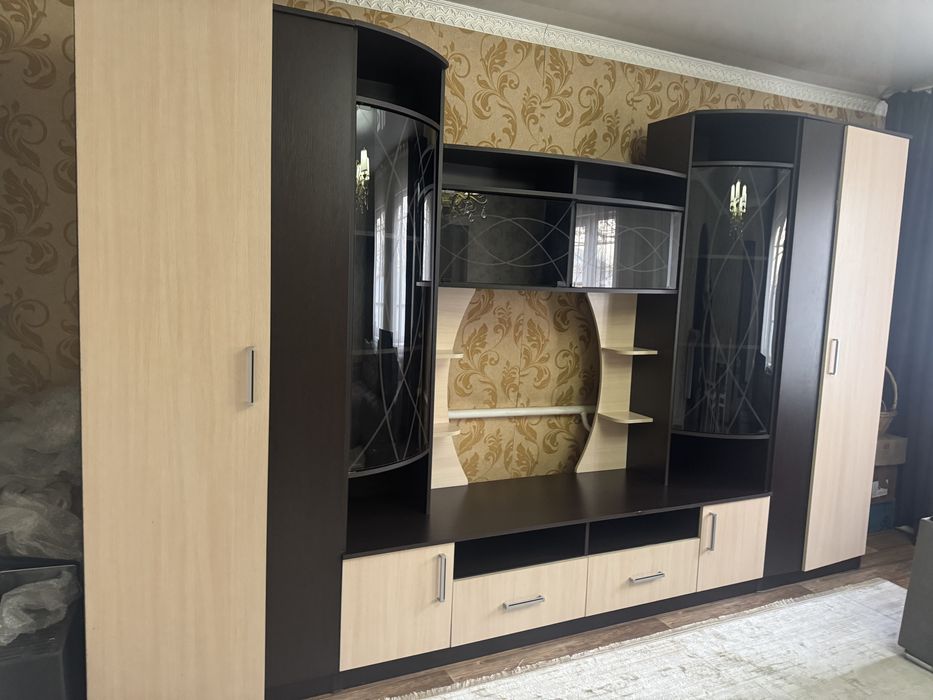 Горка мебель для зала шкаф мебель