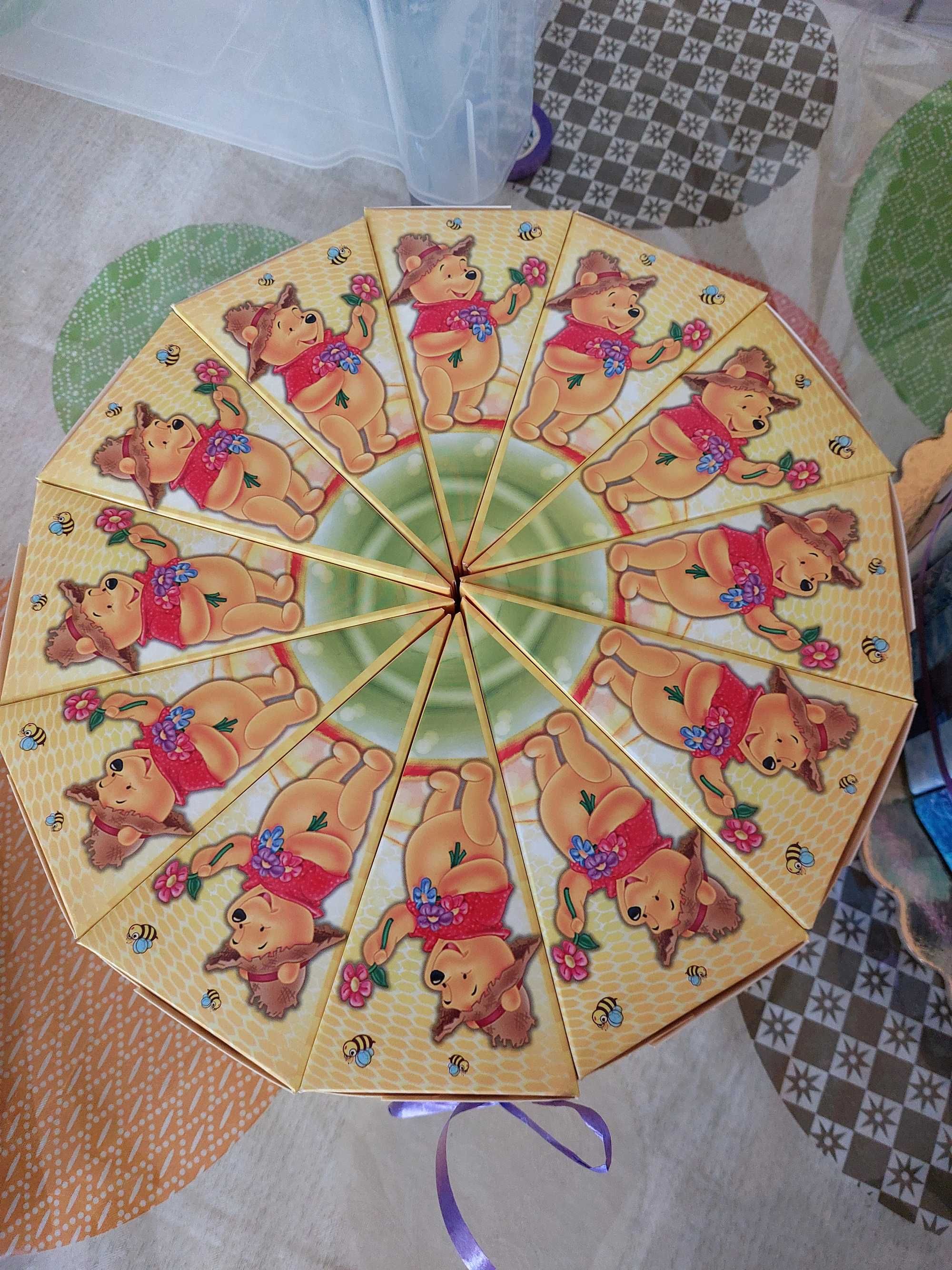 Играчки, столче, дрехи стич, картонени торти