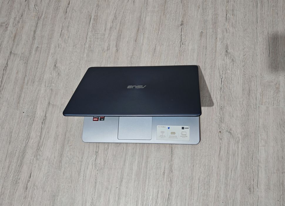Asus VivoBook X505B