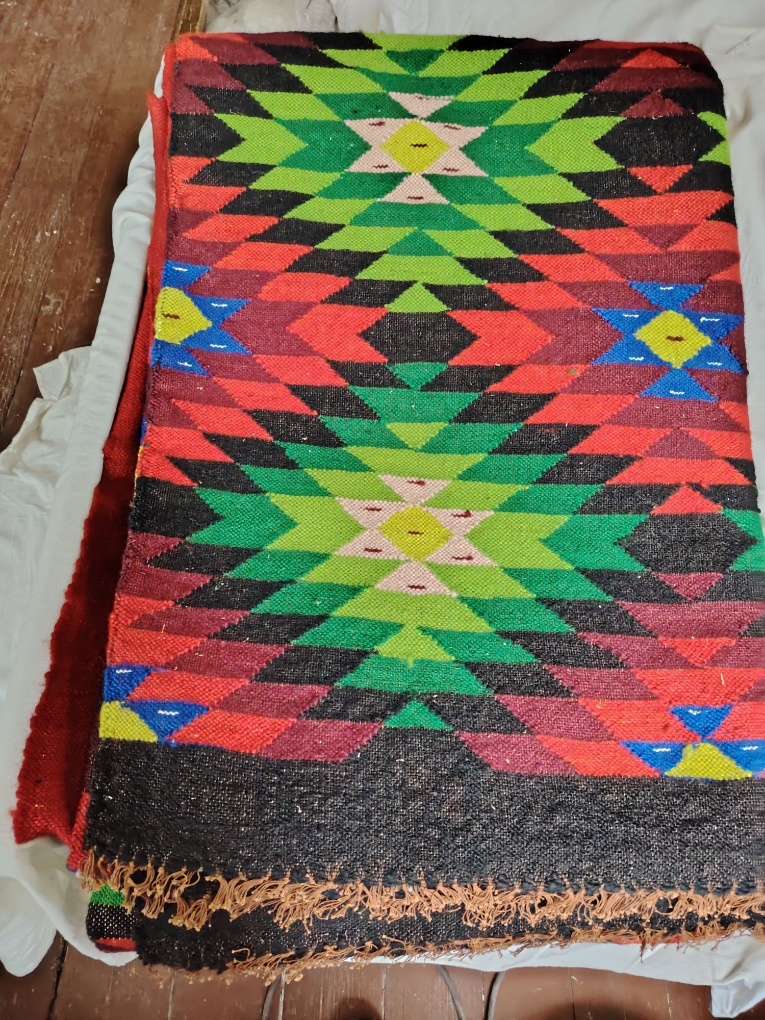 Тетевенски тъкани килими