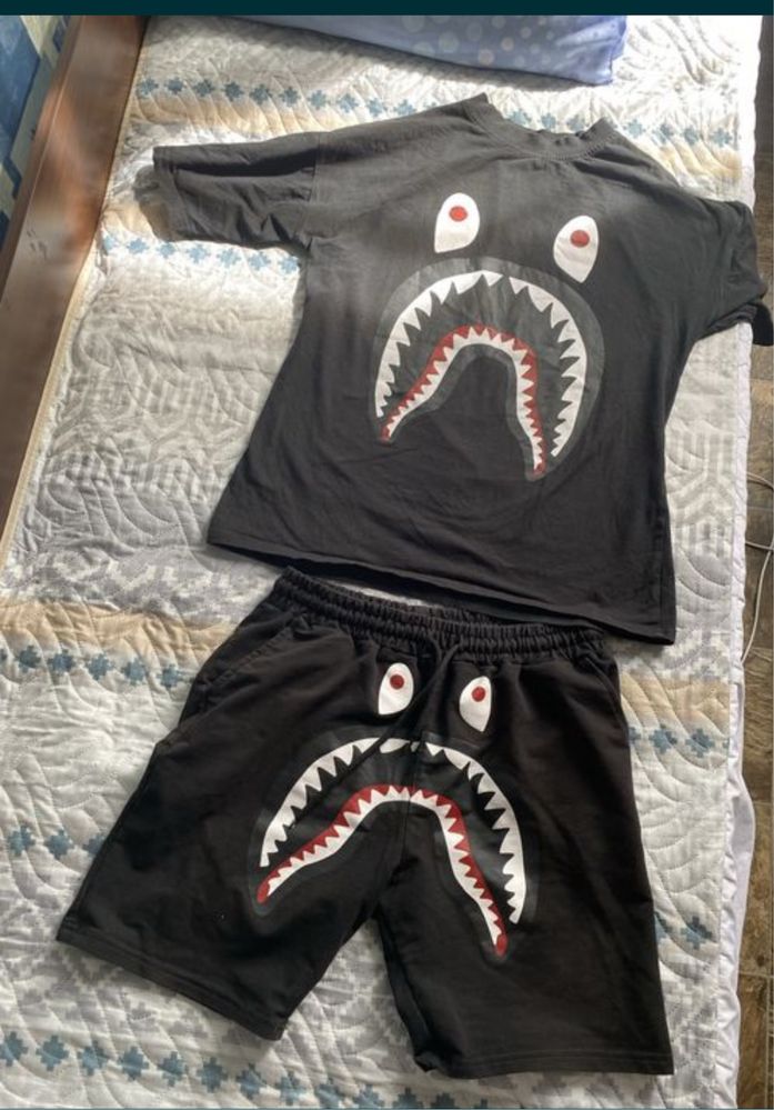 Продавам екипи, къси панталонти bape, nike tech,corteiz