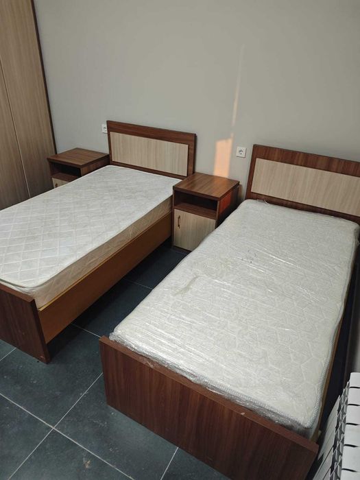 Комплект мебели односпальный. Кровать матрац и тумба. Новые!