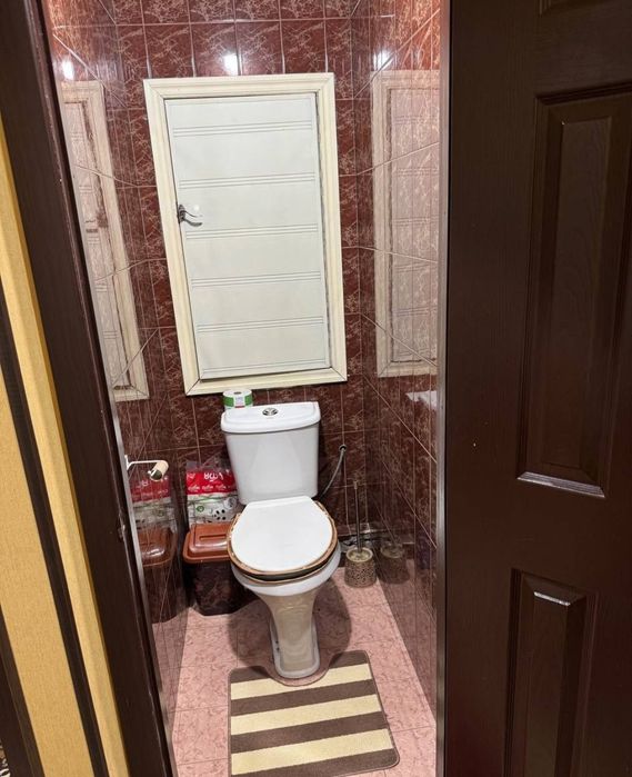 Yunsobod 9 kv  2/2/5/58 kv razdelniy toza uy srochniy variyant