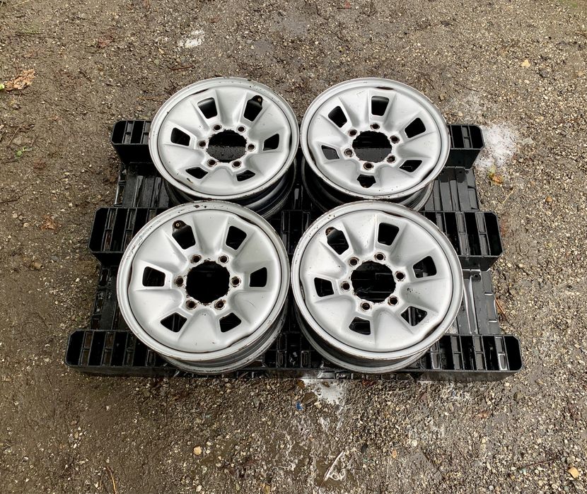 4бр.Оригинални железни джанти 15цола 6x139.7 за Toyota Hilux,Hiace