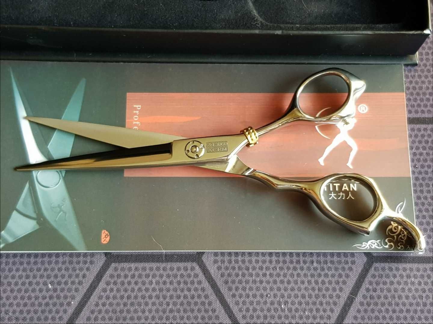 Новые профессиональные парикмахерские ножницы Titan T3D60.